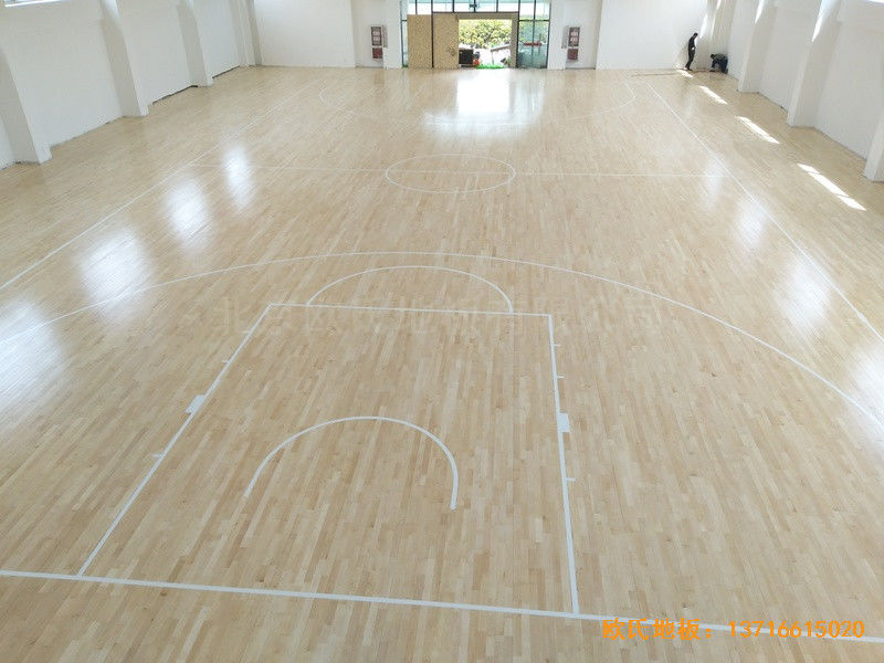 南京浦口黨?；@球館體育地板施工案例5