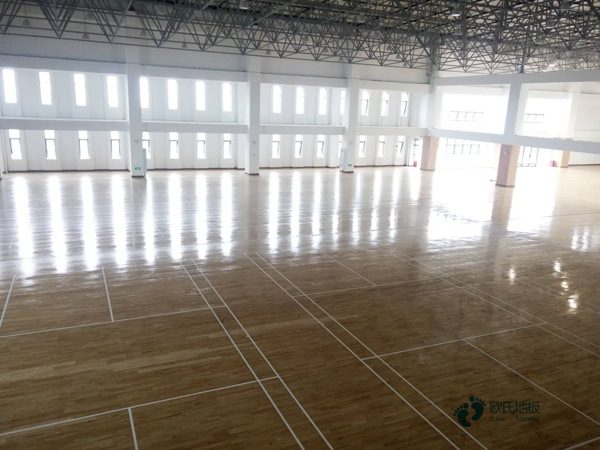 籃球體育地板哪個(gè)牌子好3
